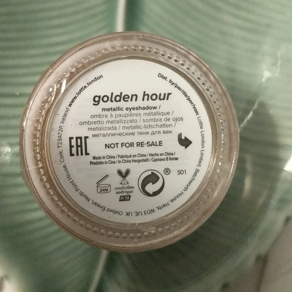 Power Foil Metallic Eyeshadow
